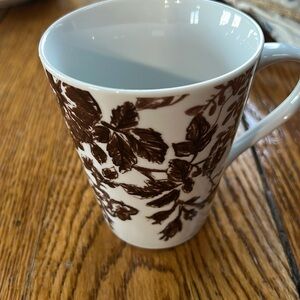 Paula Deen Tatnall Street mug. White with brown floral details. Great condition
